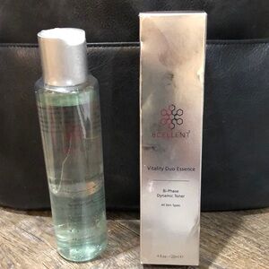 8Cellent Vitality Duo Essence Bi-Phase Dynamic Toner New